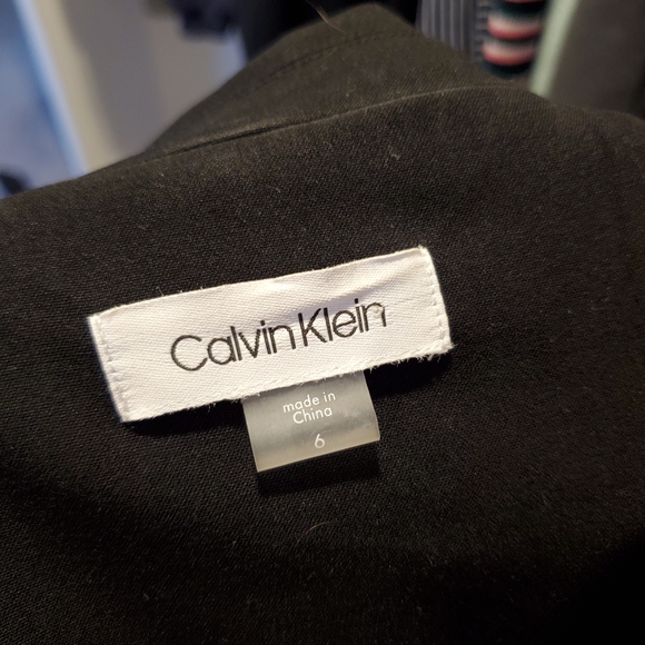 Dress - Picture 4 of 4